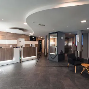 Aero44 Airport Hotel
